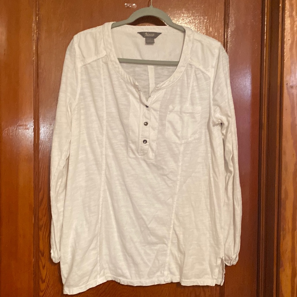 Womens Natural Reflections top Large. . Great used condition. White.